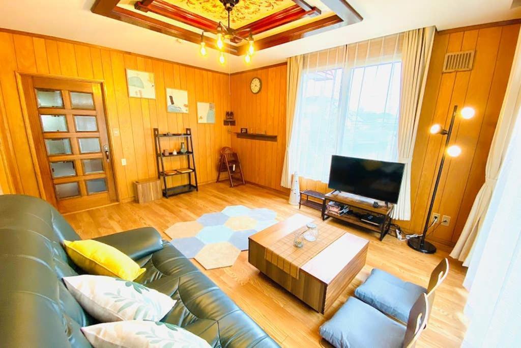 Manyi'S Onsen House 天然温泉マンイの湯 Villa Shiraoi Exterior foto